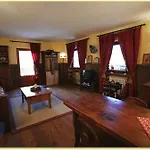 Lo Peyo Hotel apartamentowy Champoluc