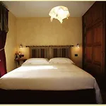 Hotel apartamentowy Lo Peyo 3*
