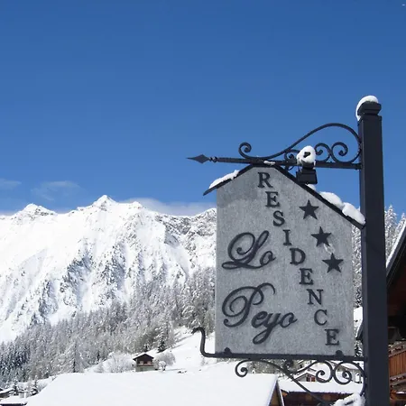 Lo Peyo Aparthotel 3*